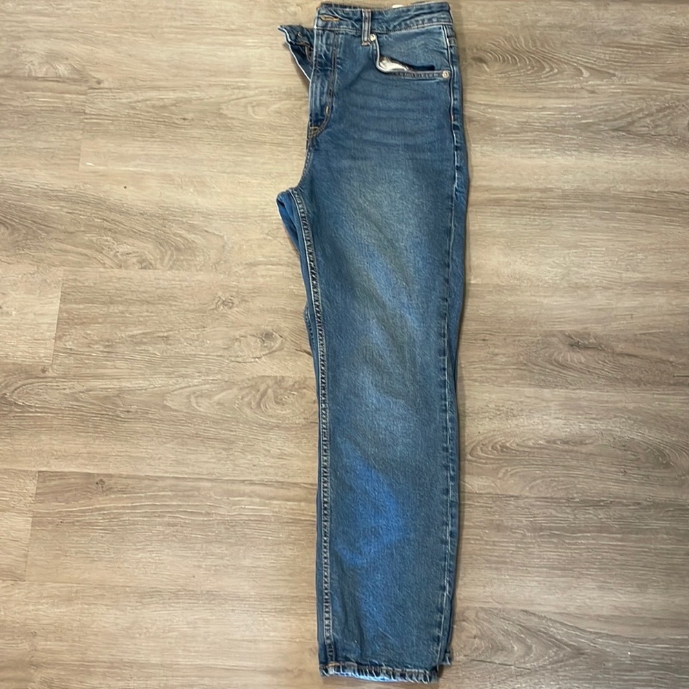 Straight Leg H&M Jeans. Size 10